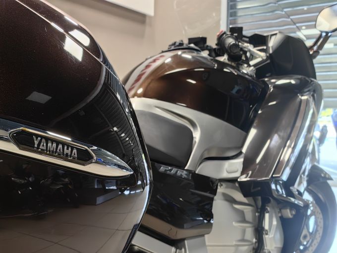 YAMAHA FJR 1300 ABS 4