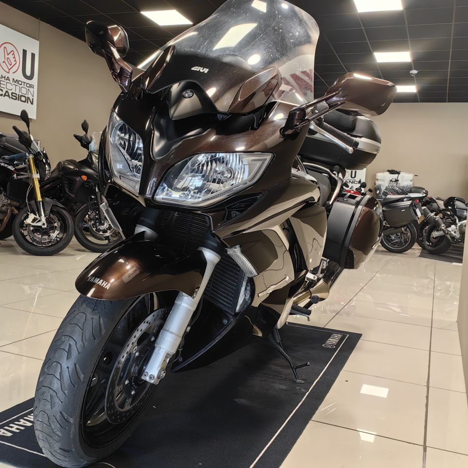 YAMAHA FJR 1300 ABS 4