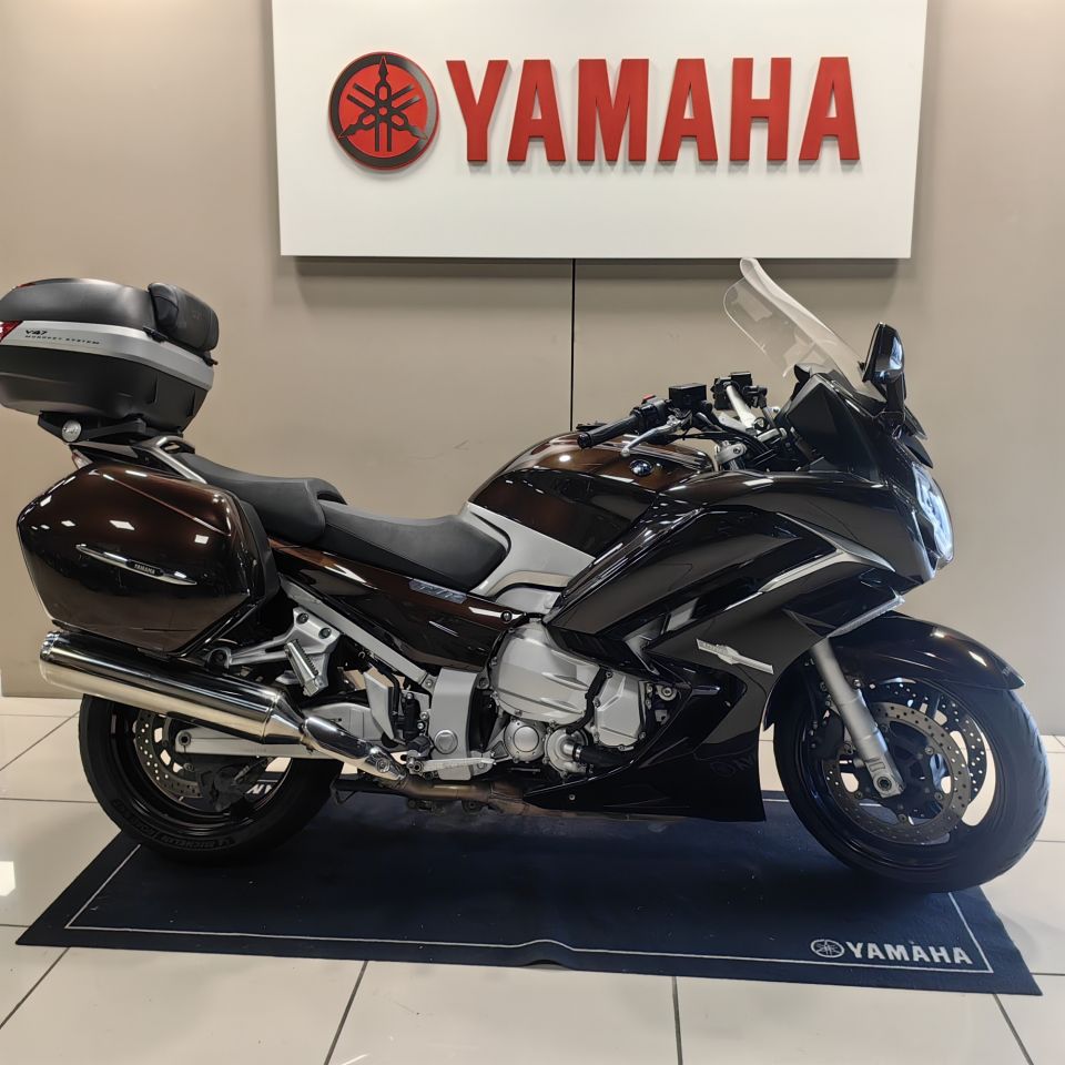 YAMAHA FJR 1300 ABS 4