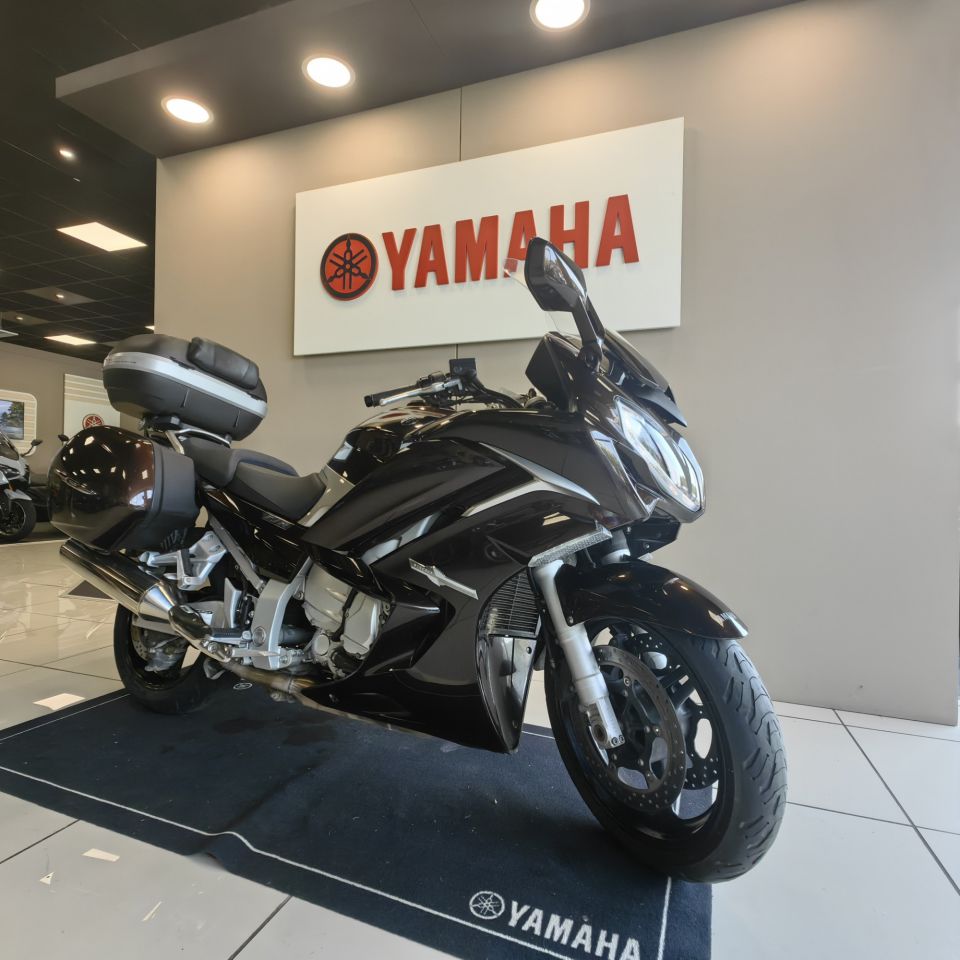 YAMAHA FJR 1300 ABS 4