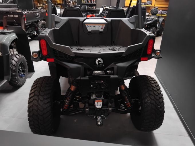 CAN-AM MAVERICK SPORT 1000R 4