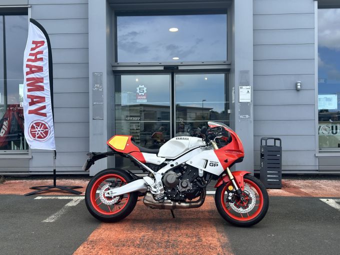 YAMAHA XSR 900 GP 35KW 4