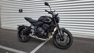 TRIUMPH TRIDENT 660 - 2025