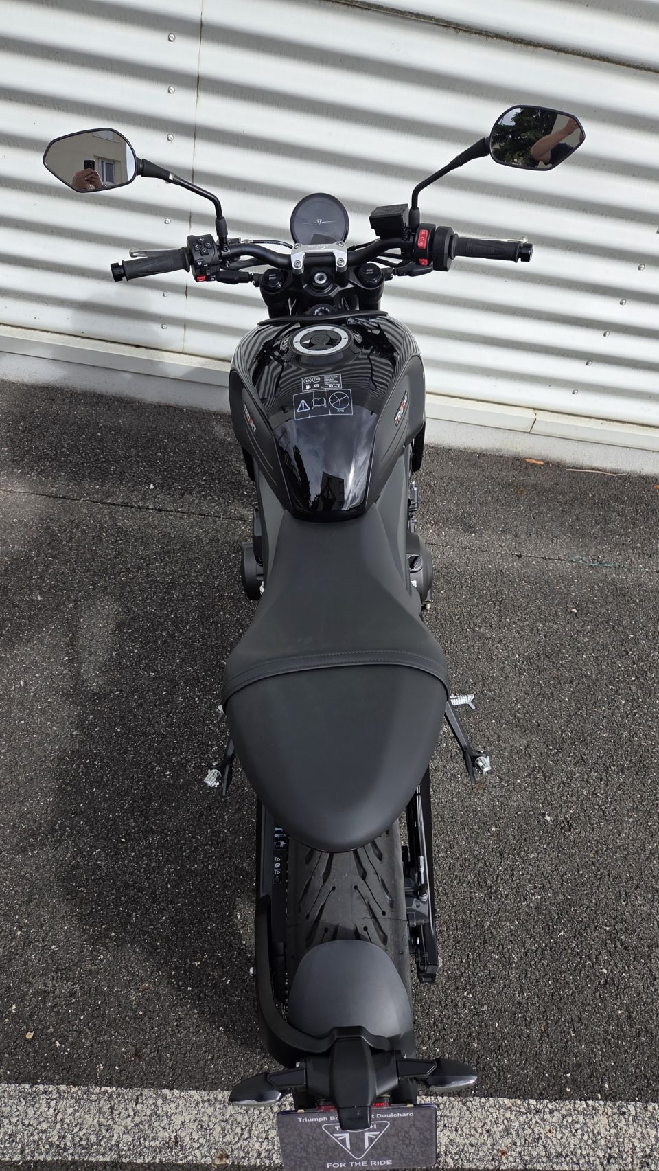 TRIUMPH TRIDENT 660 4