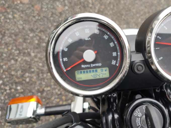 ROYAL ENFIELD TWIN INTERCEPTOR 650 4