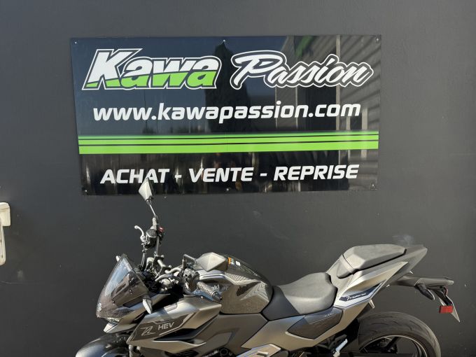 KAWASAKI Z7 hybrid 4