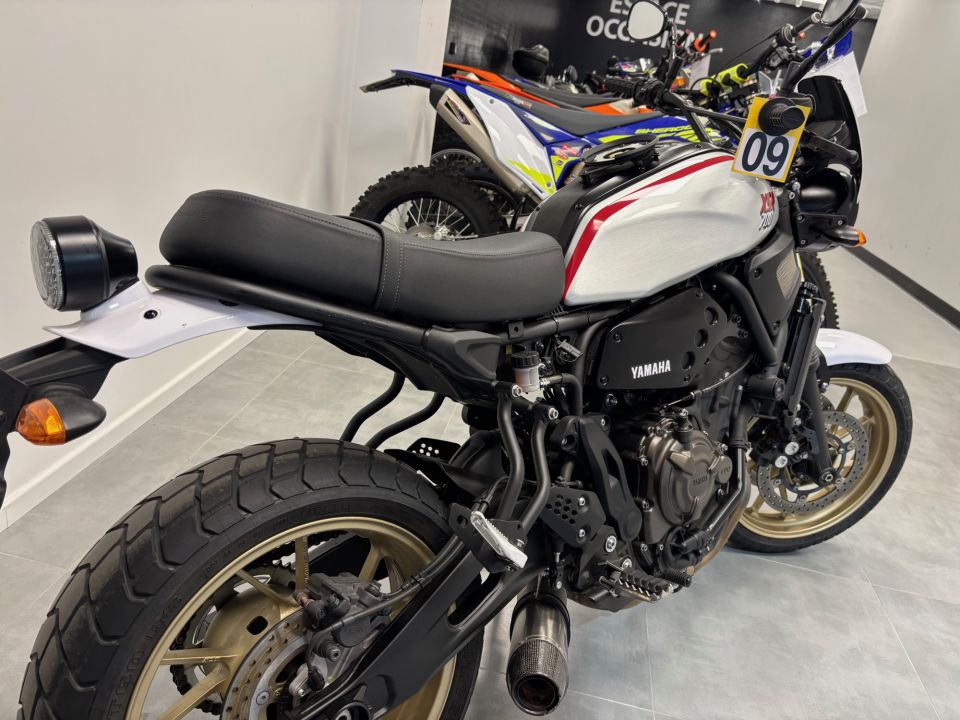YAMAHA XSR 700 XTRIBUTE 4