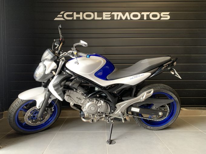 SUZUKI GLADIUS 650 4