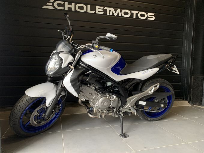 SUZUKI GLADIUS 650 4