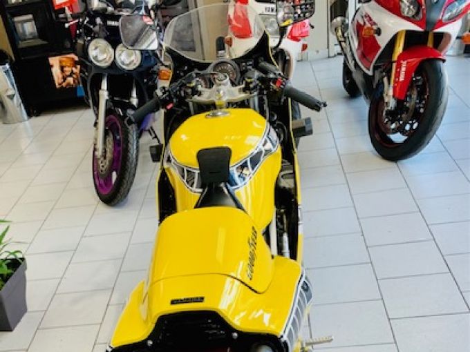 YAMAHA RD 500 LC KENNY ROBERTS REPLICA 4