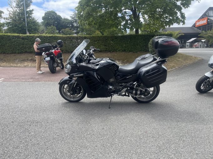 KAWASAKI GTR 1400 4