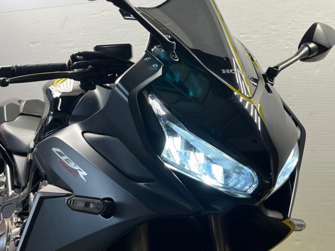 HONDA CBR 650  R 4