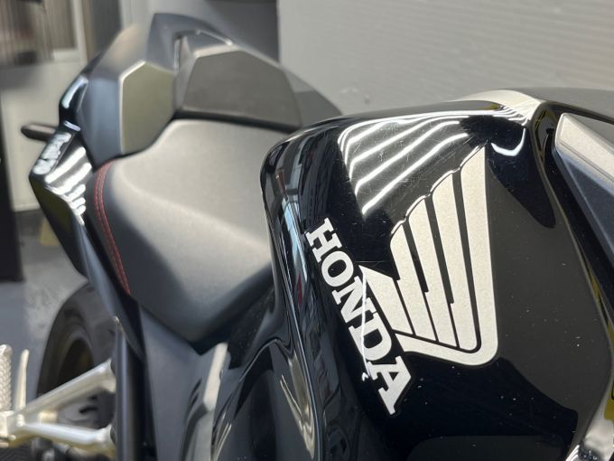 HONDA CBR 650  R 4