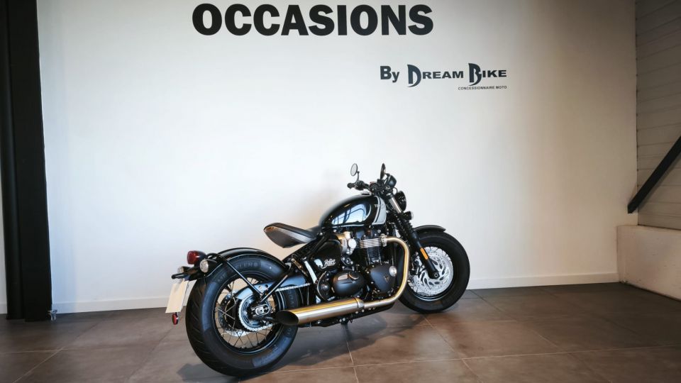 TRIUMPH Bonneville Bobber 1200 4