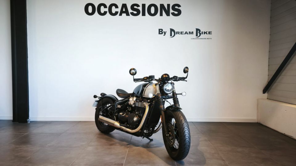 TRIUMPH Bonneville Bobber 1200 4