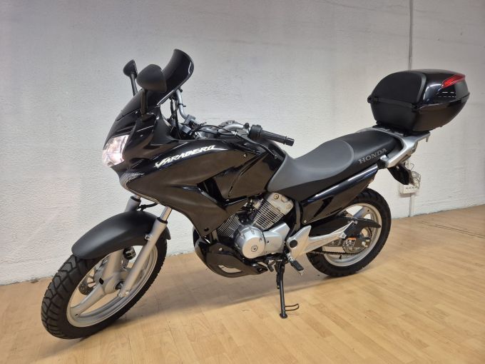 HONDA VARADERO 125 4