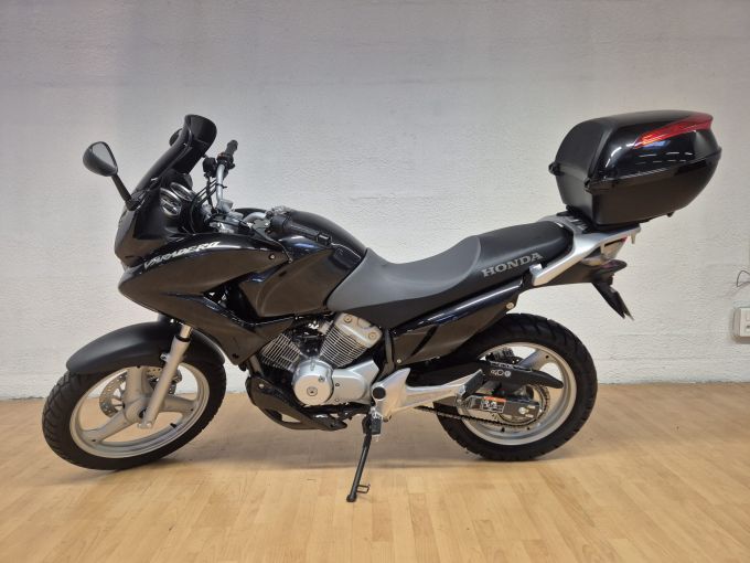 HONDA VARADERO 125 4