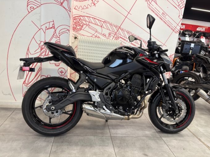 KAWASAKI Z 650 (47.5CV) 4