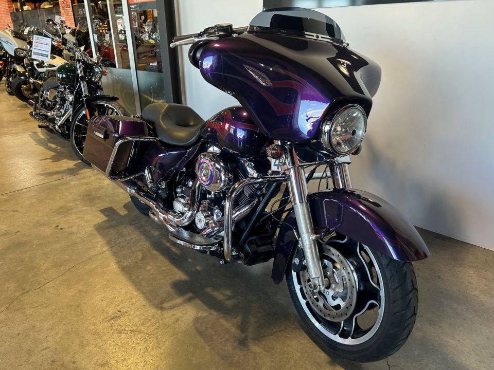 HARLEY-DAVIDSON TOURING STREET GLIDE 1690 4