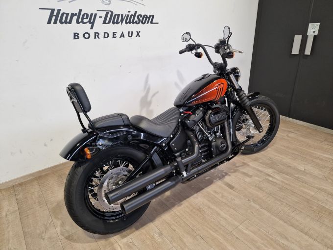 HARLEY-DAVIDSON SOFTAIL STREET BOB 1868 4