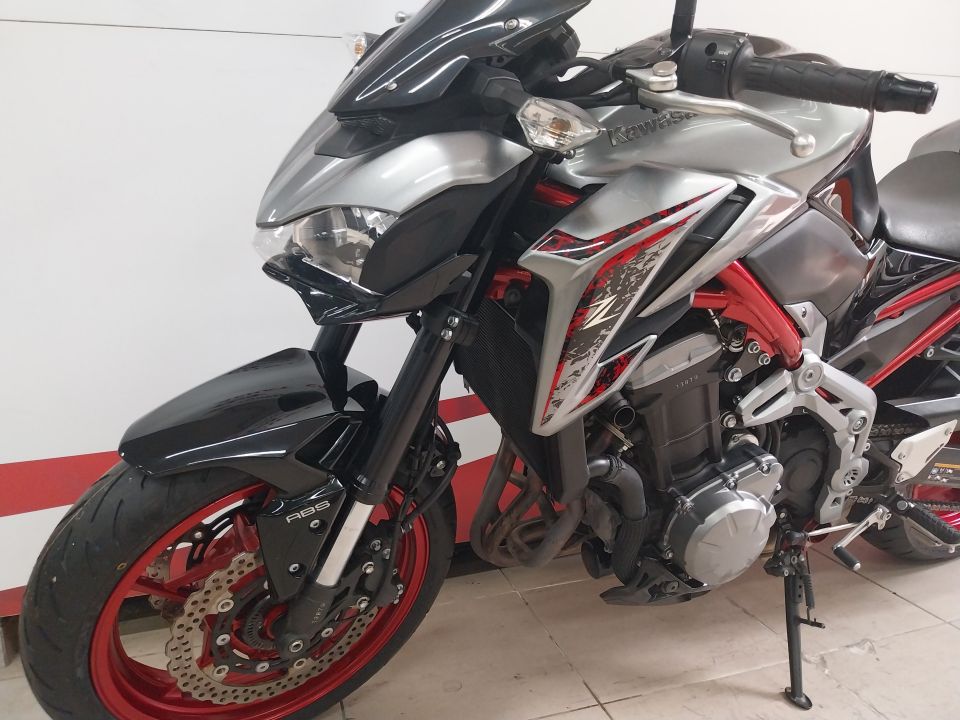 KAWASAKI Z 900 BRIDE A2 4