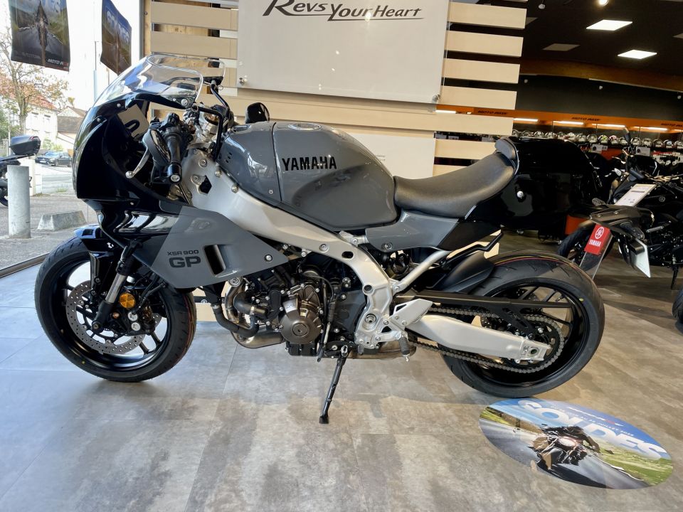 YAMAHA XSR 900 GP 35KW 4