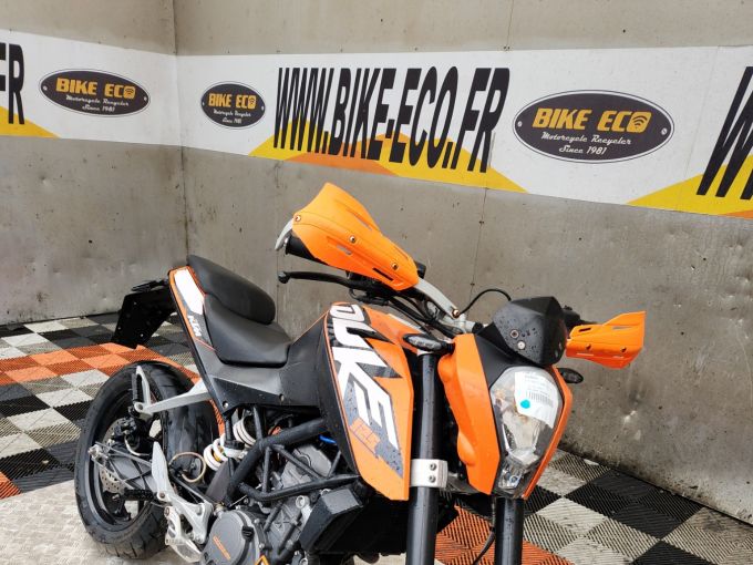 KTM 125 DUKE 4