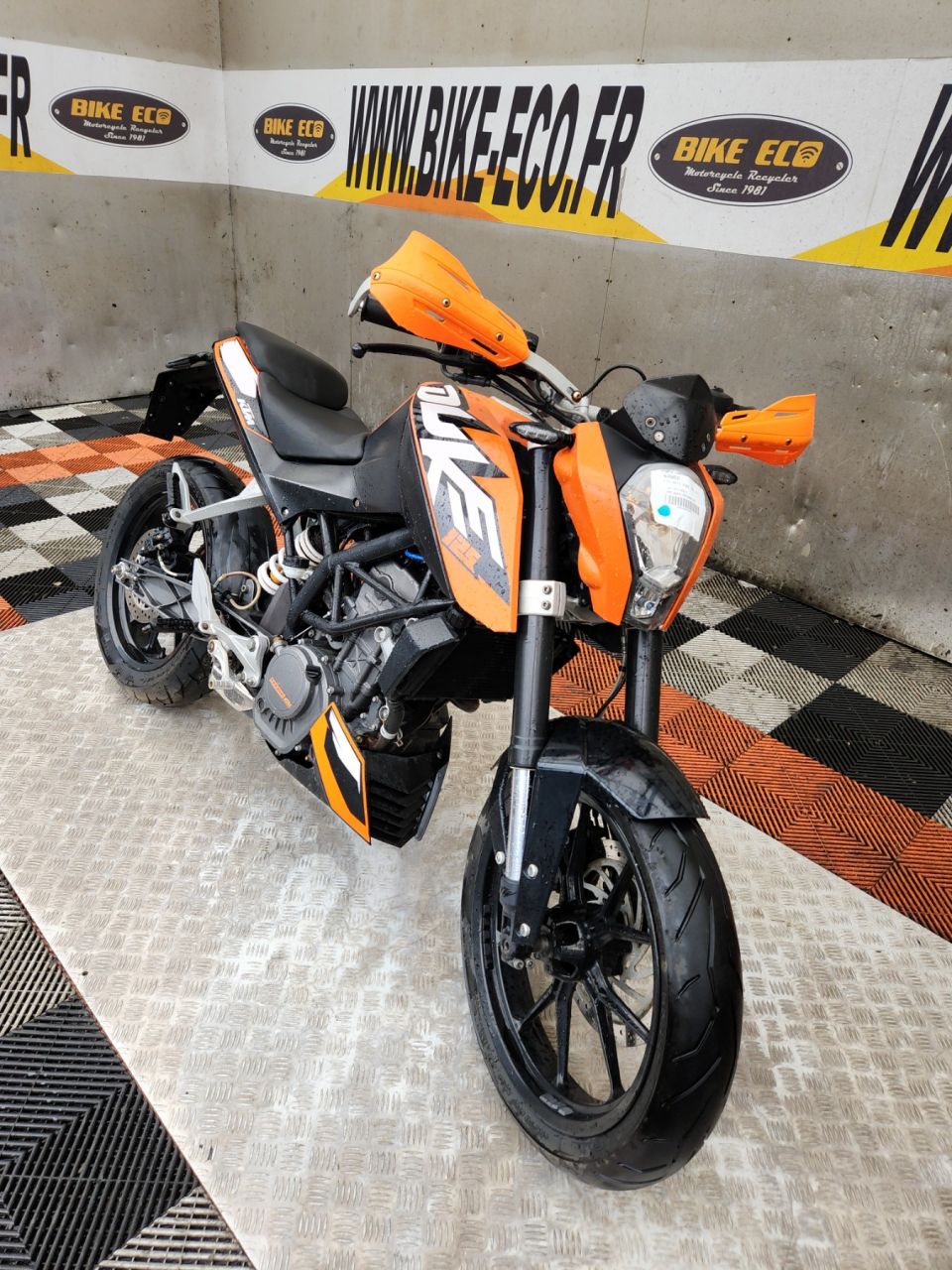 KTM 125 DUKE 4