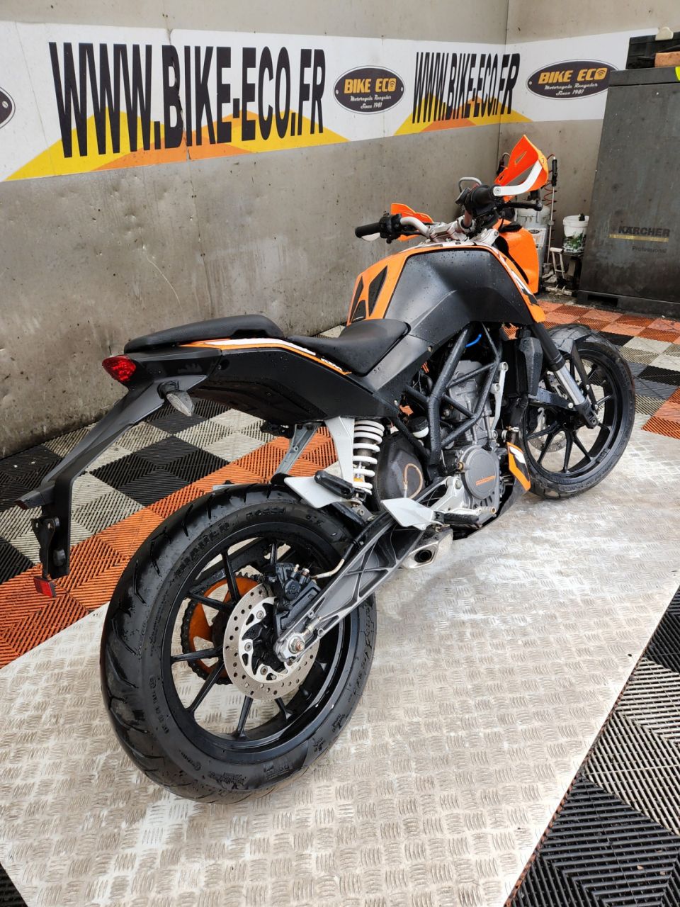 KTM 125 DUKE 4