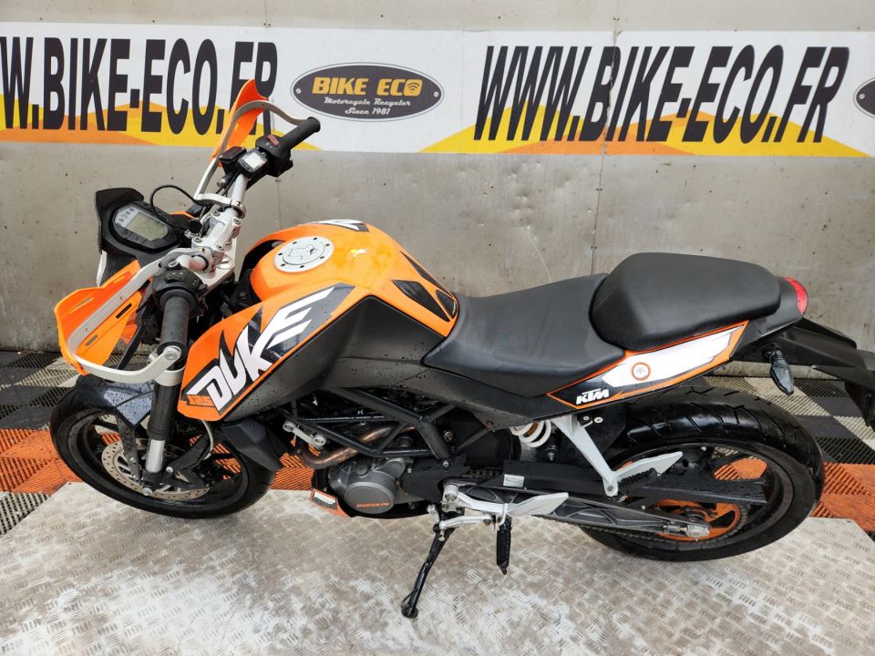 KTM 125 DUKE 4