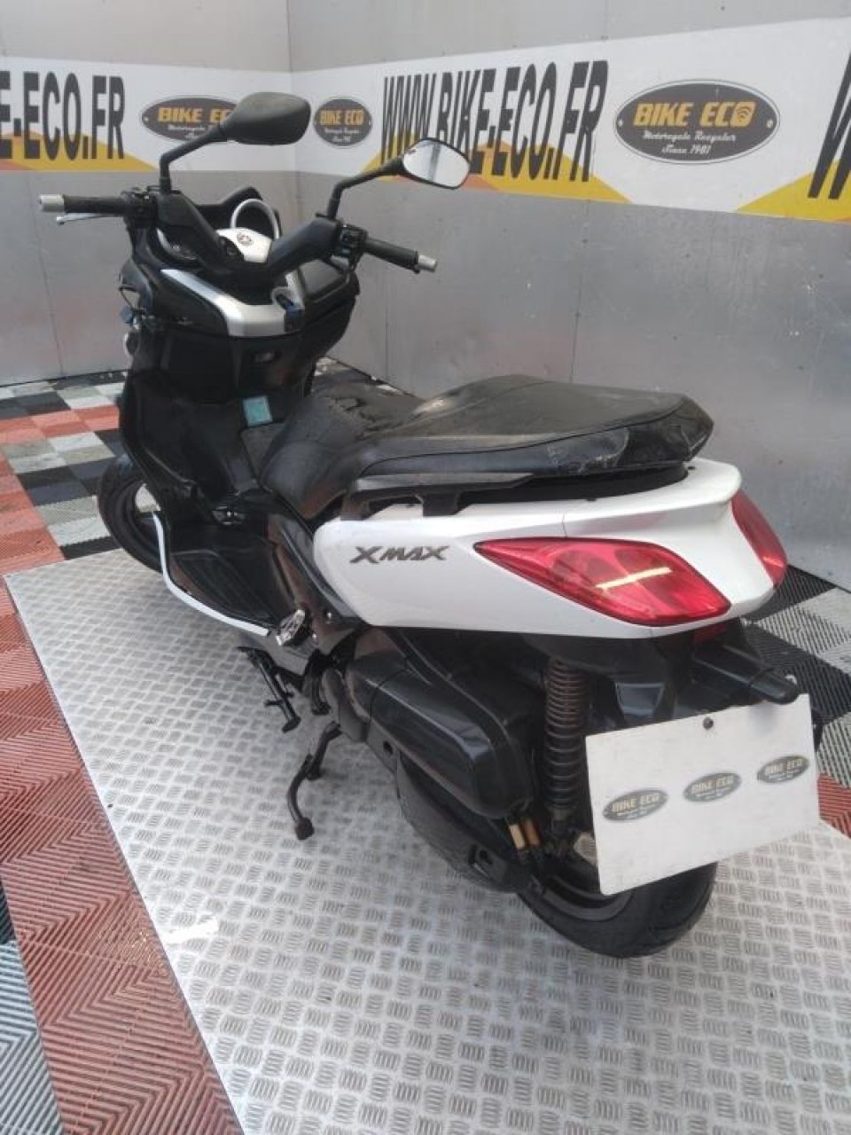 YAMAHA X-MAX 125 4