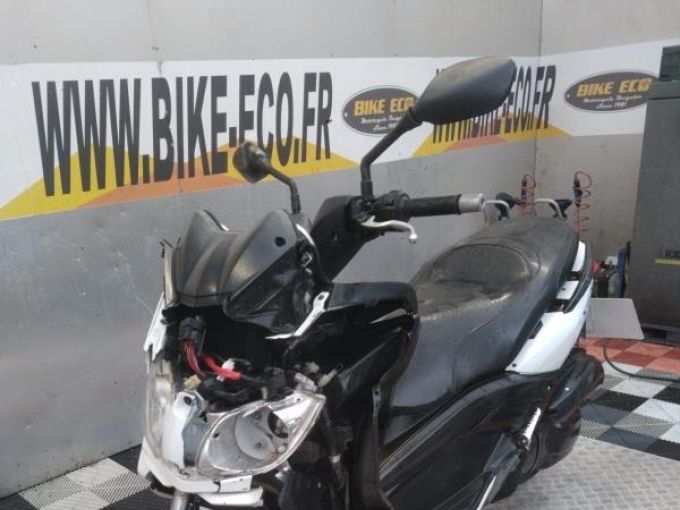 YAMAHA X-MAX 125 4