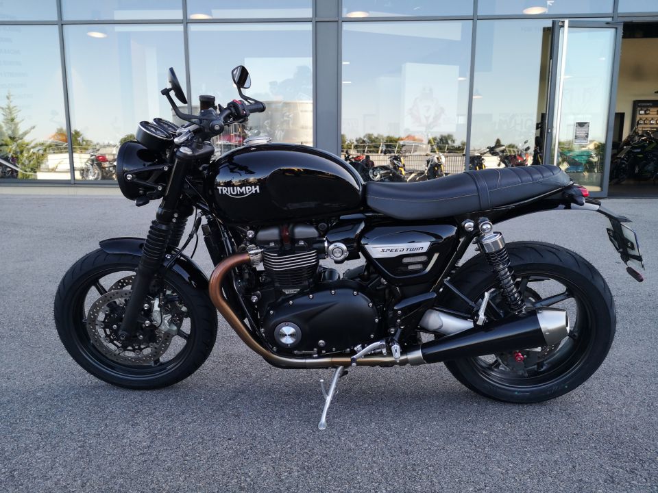 TRIUMPH SPEED TWIN 1200 4