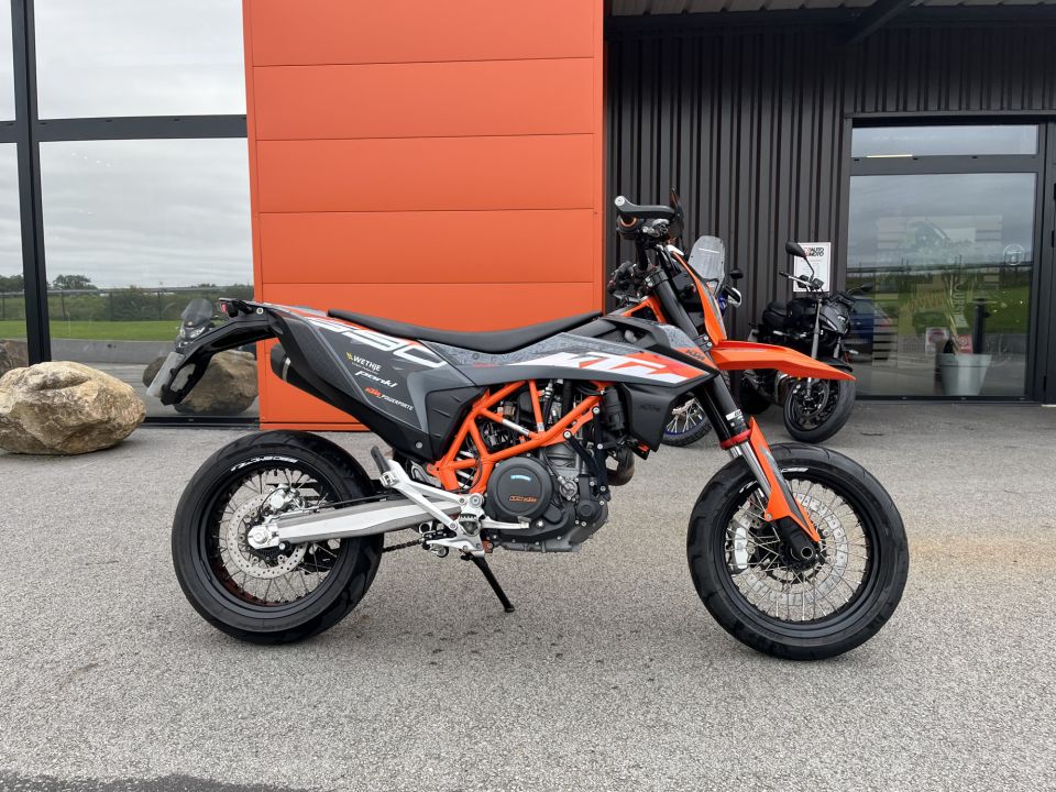 KTM 690 SMC R 4