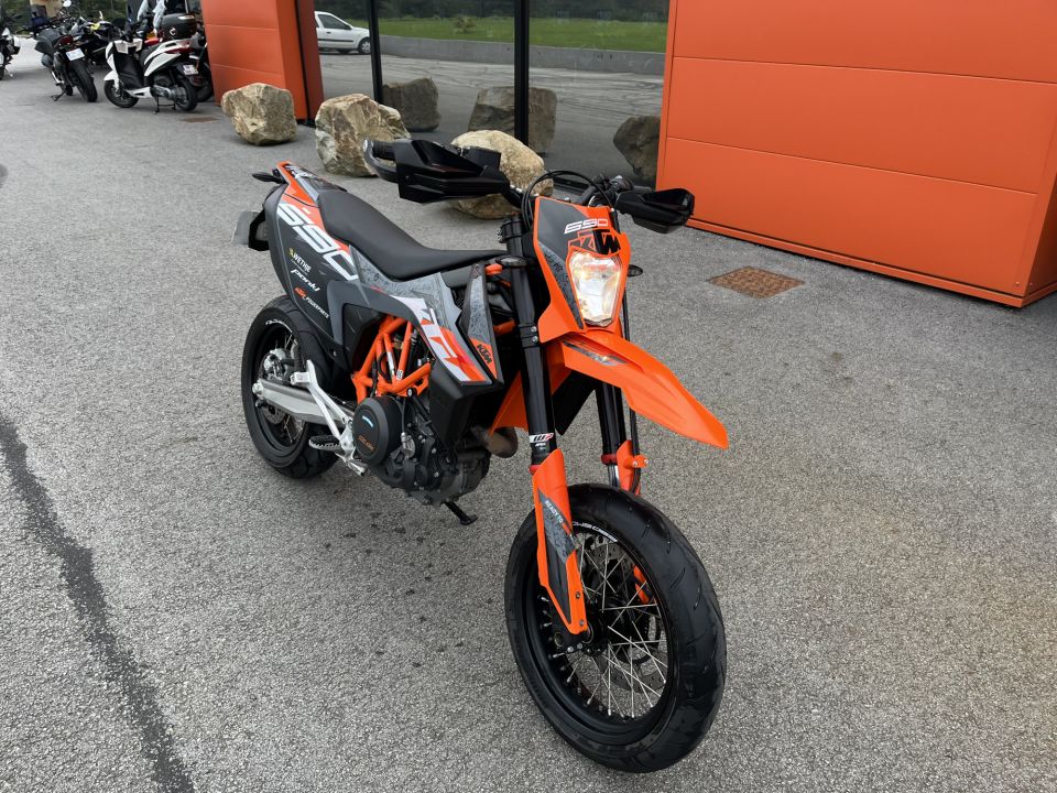 KTM 690 SMC R 4