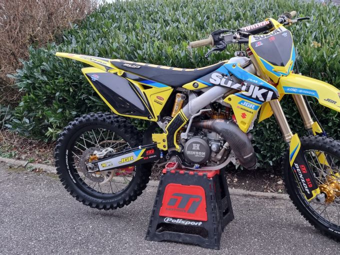 SUZUKI RM-Z 250 4