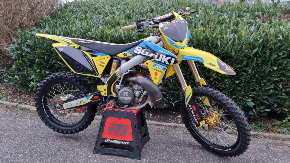 SUZUKI RM-Z 250 4