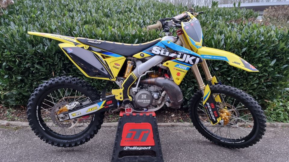 SUZUKI RM-Z 250 4