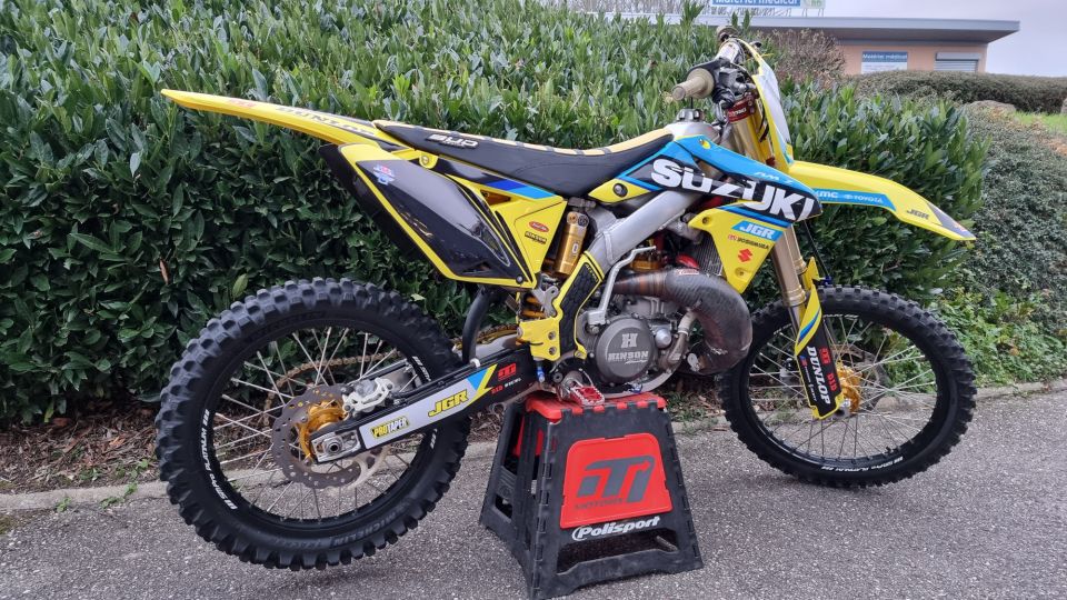 SUZUKI RM-Z 250 4