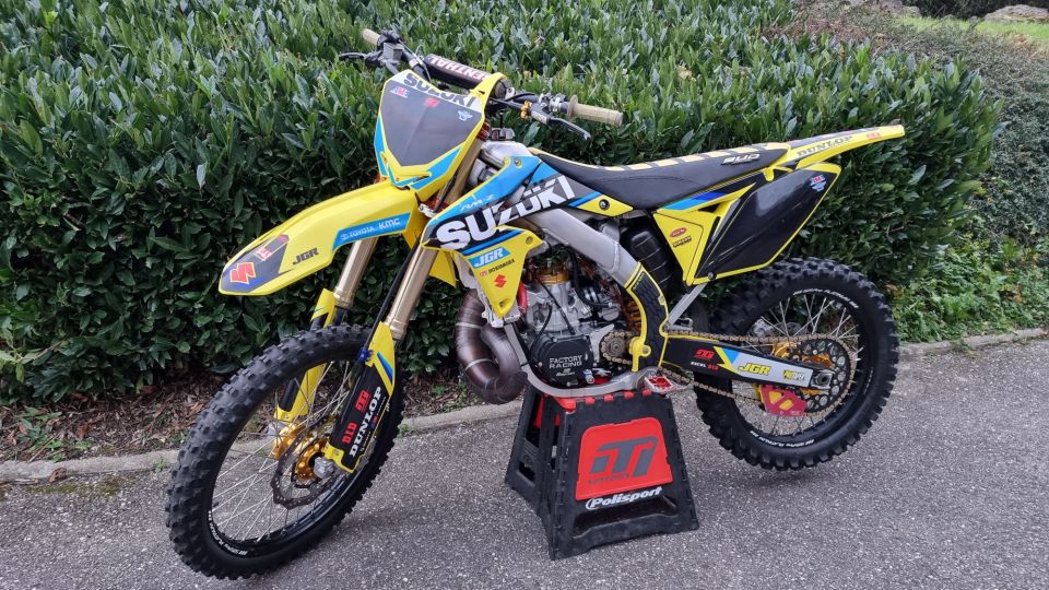SUZUKI RM-Z 250 4