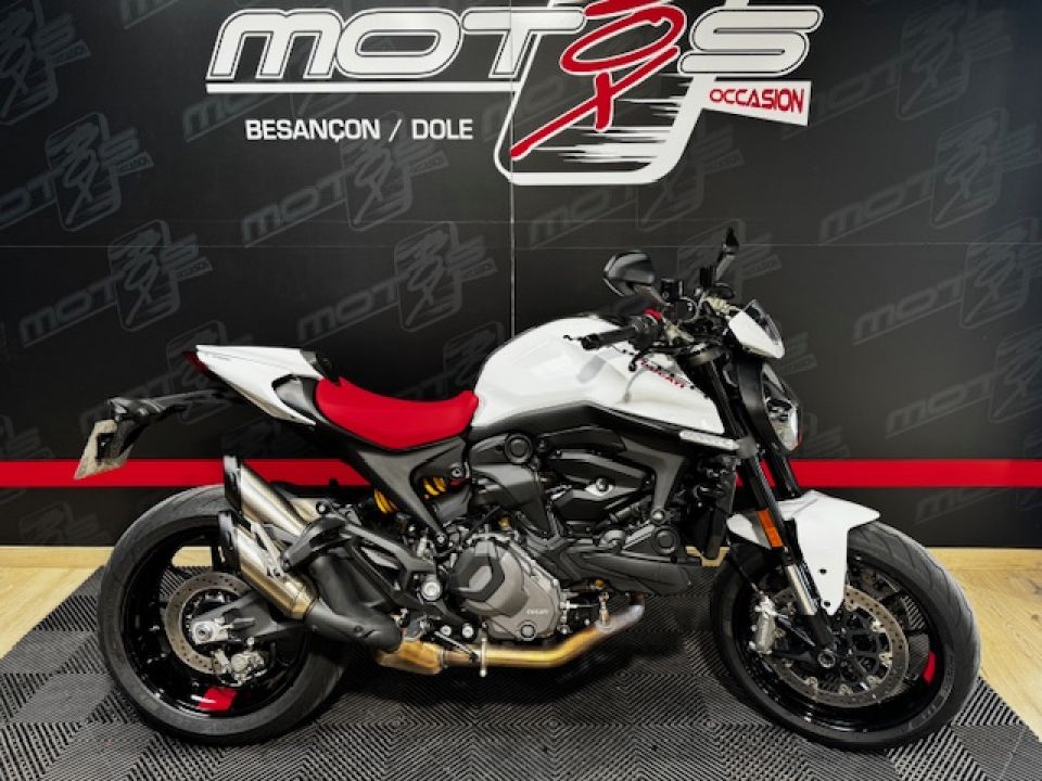 DUCATI MONSTER + 937 4