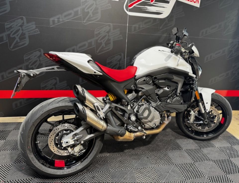 DUCATI MONSTER + 937 4
