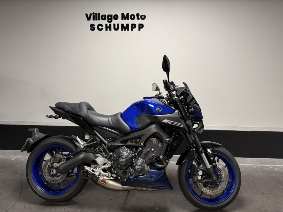 YAMAHA MT-09 4