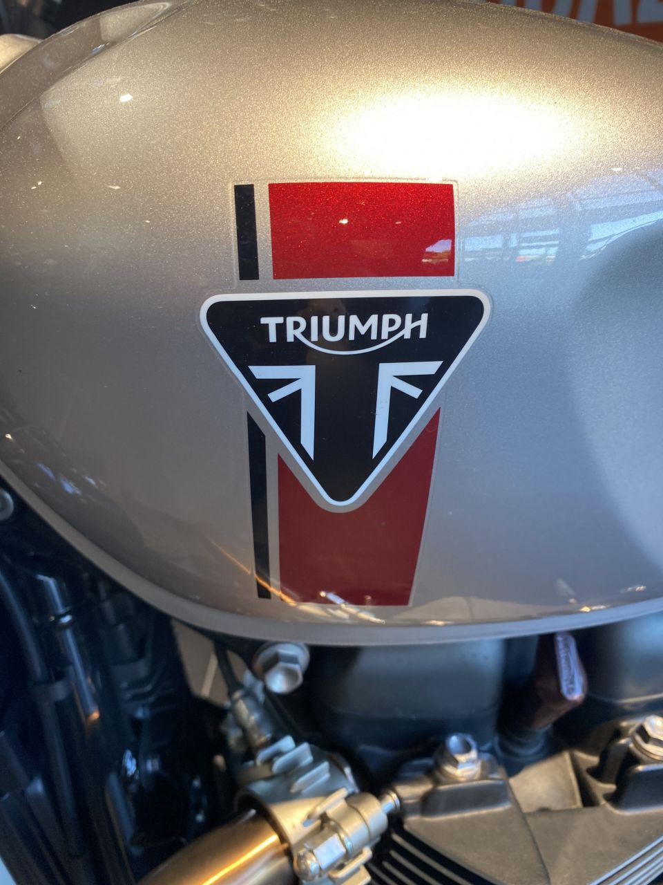 TRIUMPH SPEED TWIN 900 4