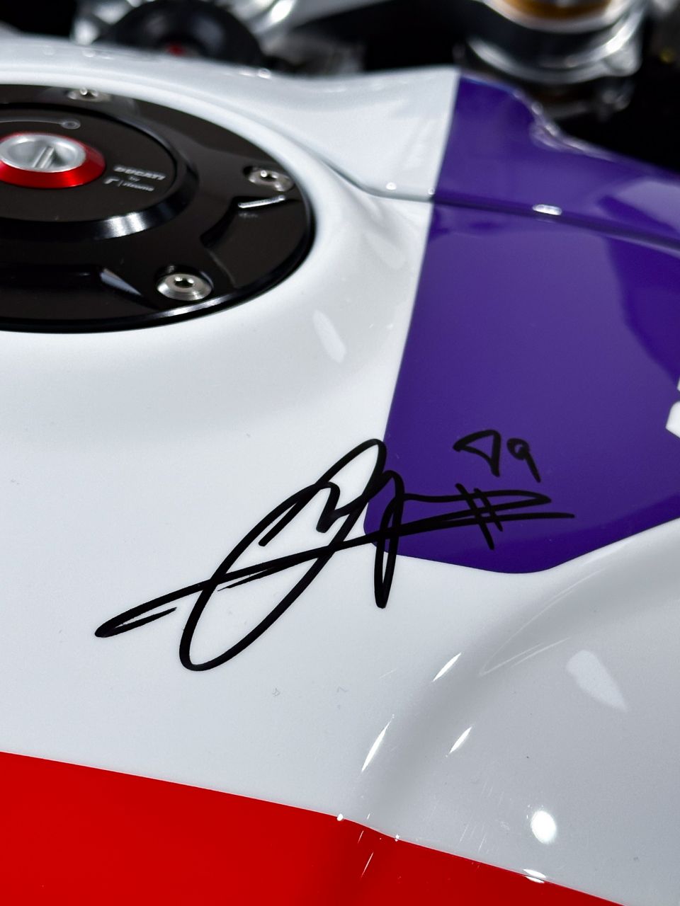 DUCATI PANIGALE 1103 V4 4