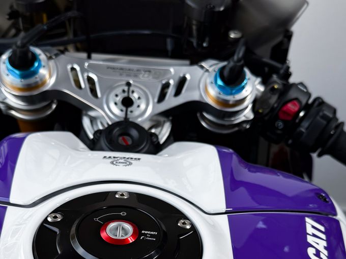 DUCATI PANIGALE 1103 V4 4