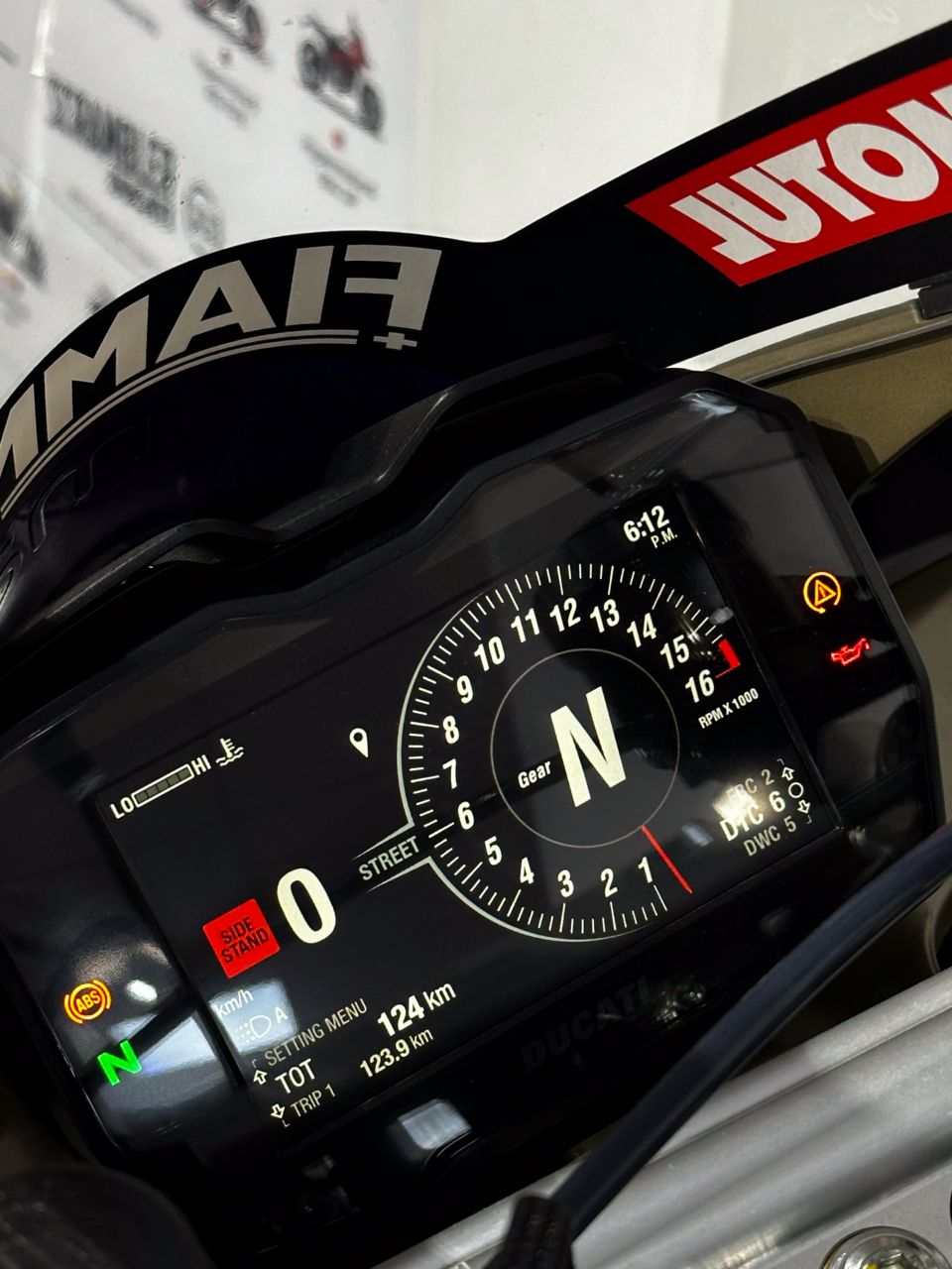 DUCATI PANIGALE 1103 V4 4