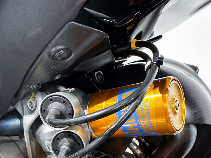 DUCATI PANIGALE 1103 V4 4