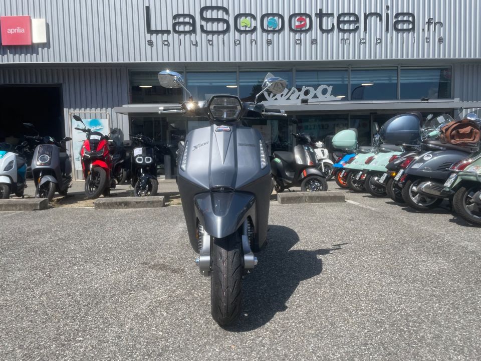LAMBRETTA x300 4