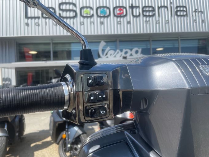 LAMBRETTA x300 4
